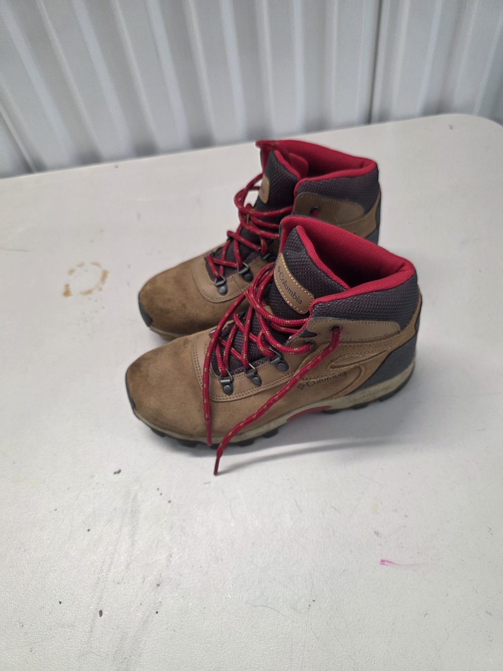 Columbia Boots Youth Size 5 - Picture 3 of 6
